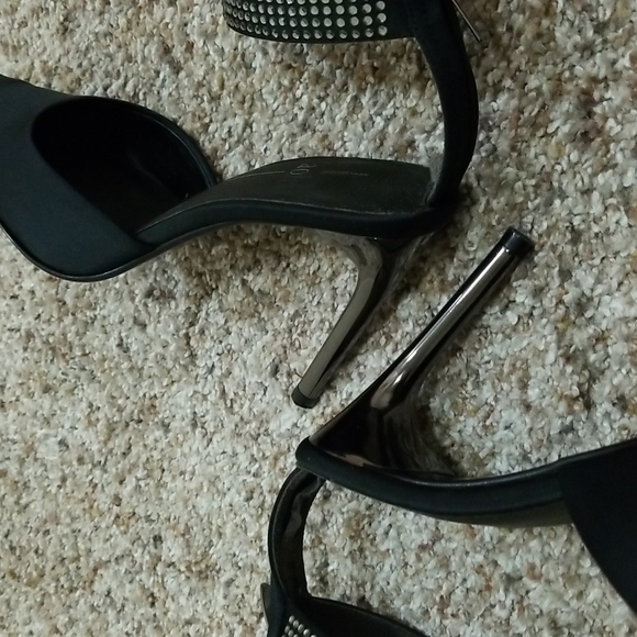 Paolo Black Satin Shoes - Picture 12 of 15